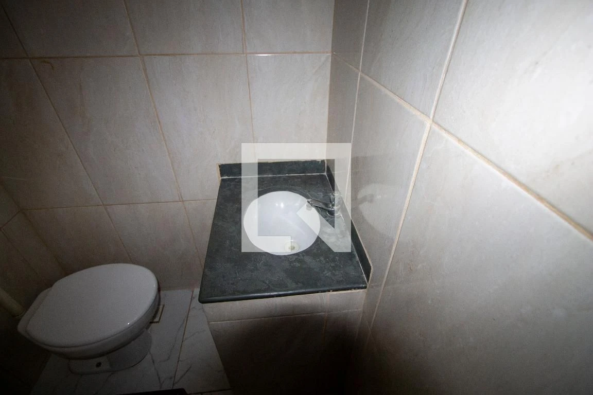 Unfurnished studio with 1 bedroom and 1 bathroom — photo 3