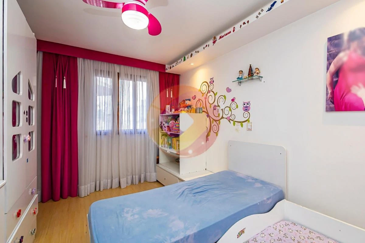 3-bedroom house with a washing machine in Curitiba — photo 47