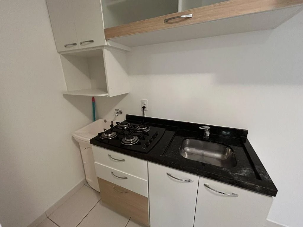 1-bedroom apartment with a balcony and 47 m²