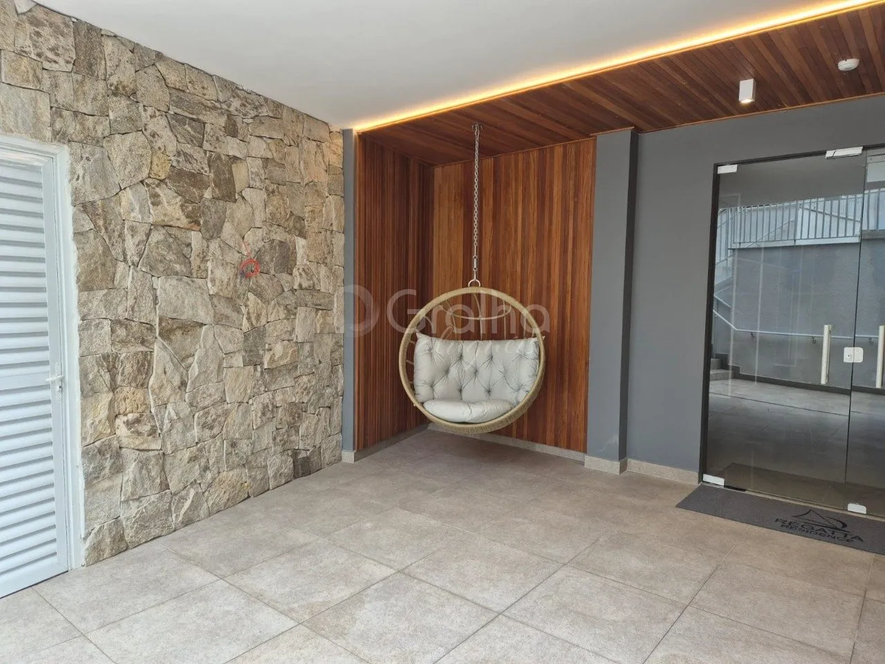 200 m² apartment with a dishwasher and a water view — photo 38