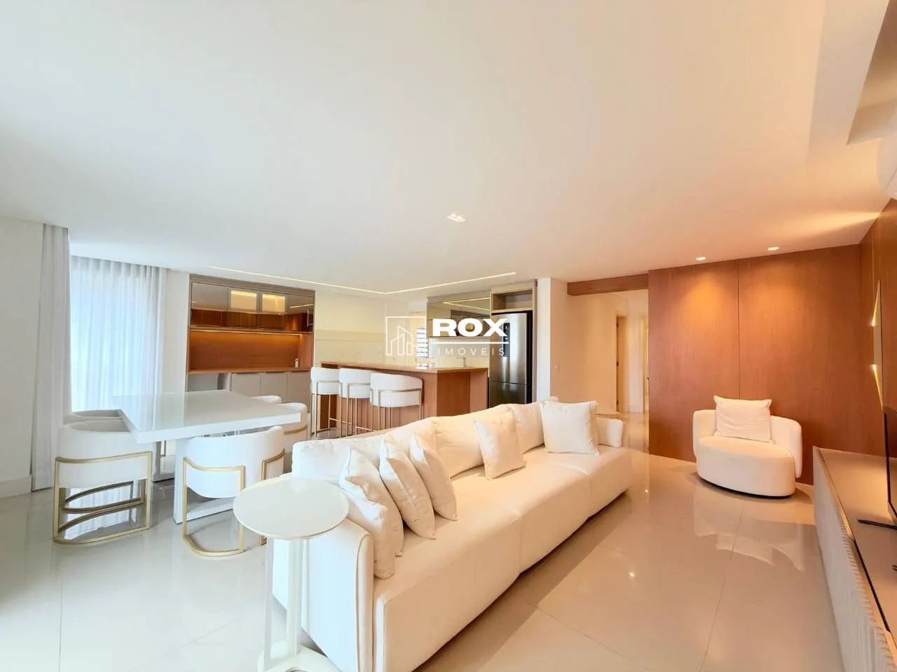 3-bedroom apartment with a jacuzzi in Curitiba — photo 3
