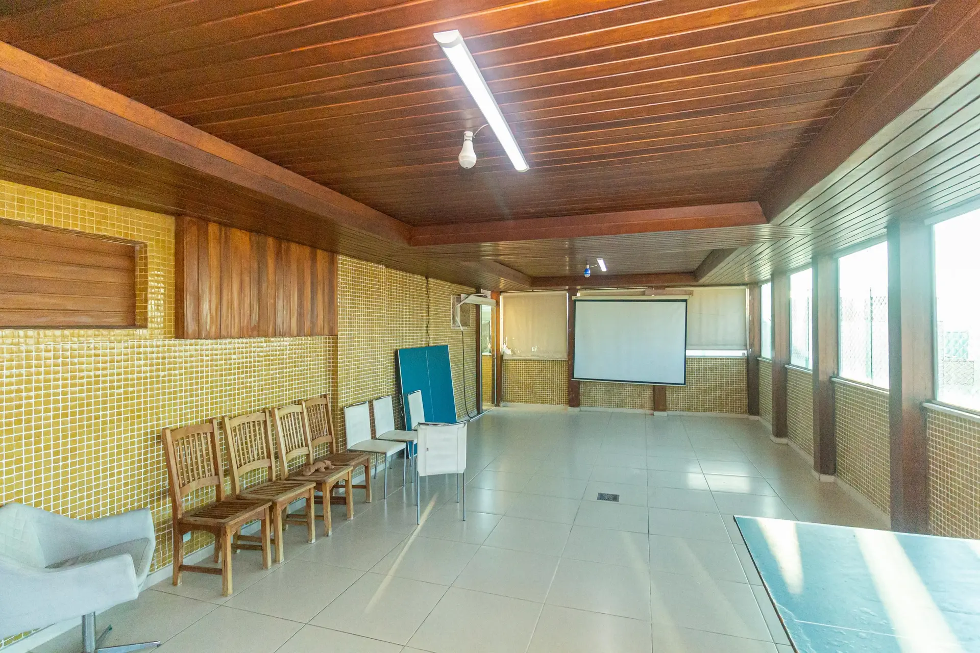 Apartamento mobiliado com 4 quartos e 3 banheiros — photo 25