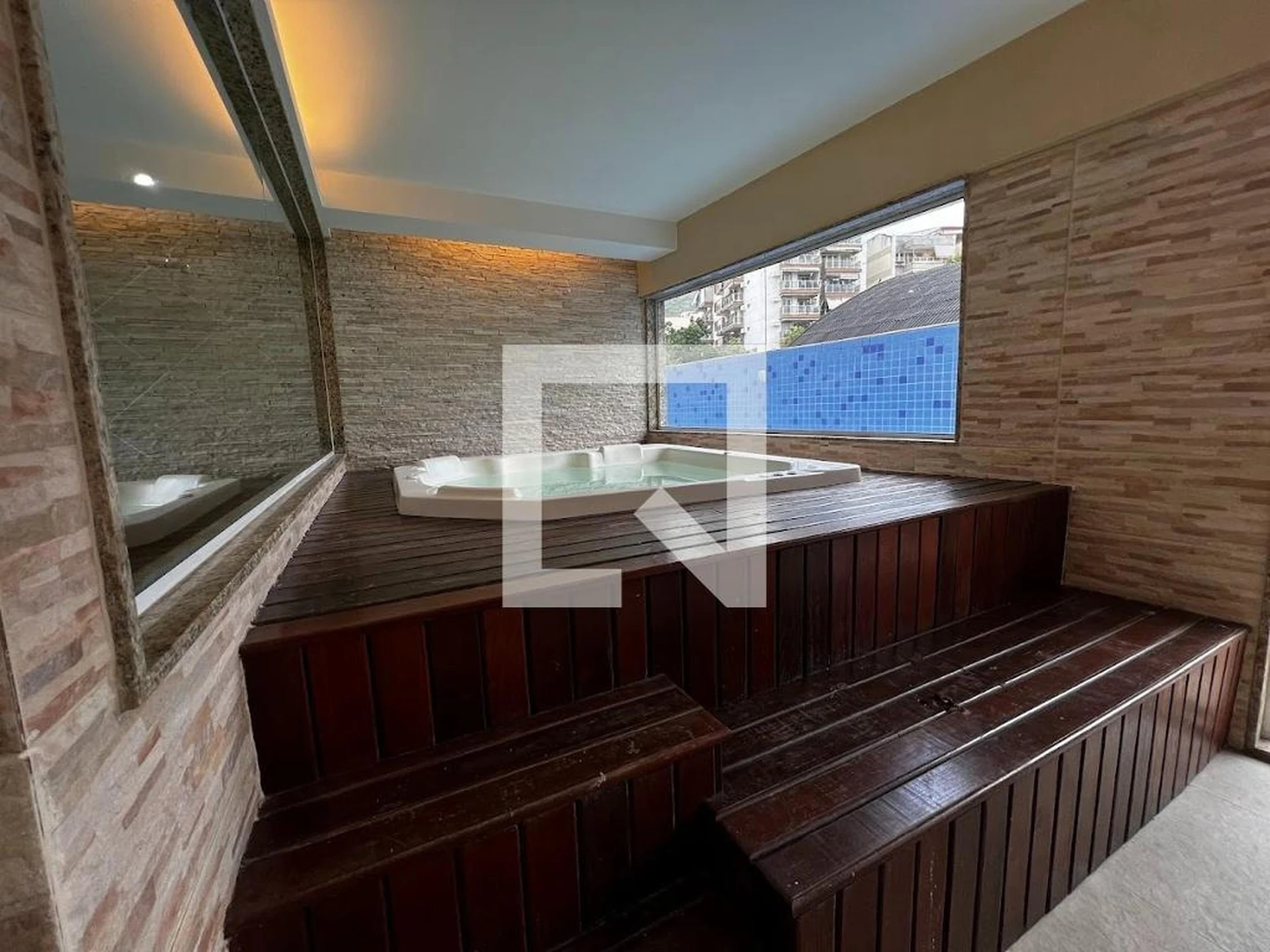 190 m² apartment with a mountain view and a home office — photo 71