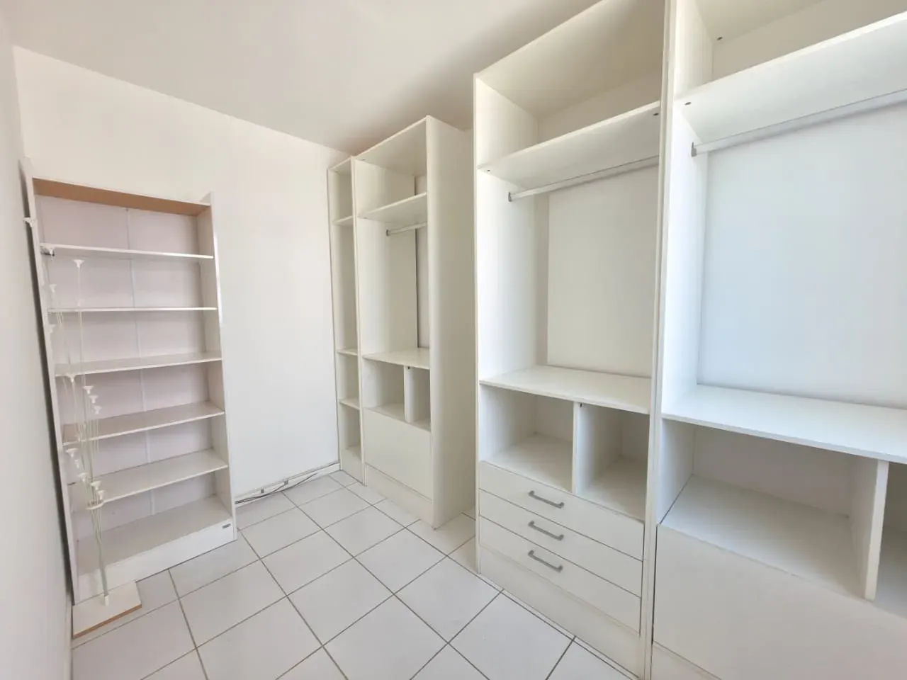 Penthouse with 3 bedrooms and 4 bathrooms, 198 m² — photo 28