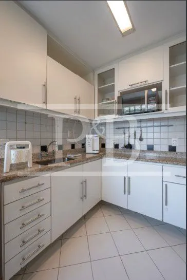 Furnished 3-bedroom apartment with 2 bathrooms — photo 17