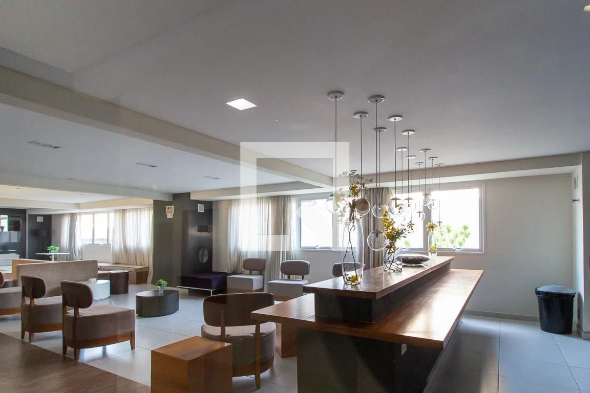 2-bedroom apartment with a grill on the balcony in Curitiba — photo 23