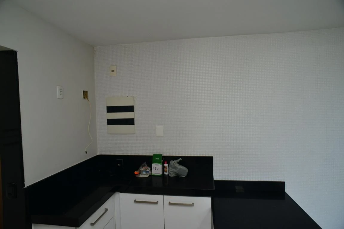 3-bedroom apartment in a building with a gym — photo 38