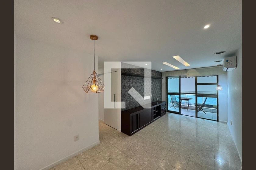 Floor-to-ceiling windows in a 3-bedroom apartment, 90 m² — photo 7