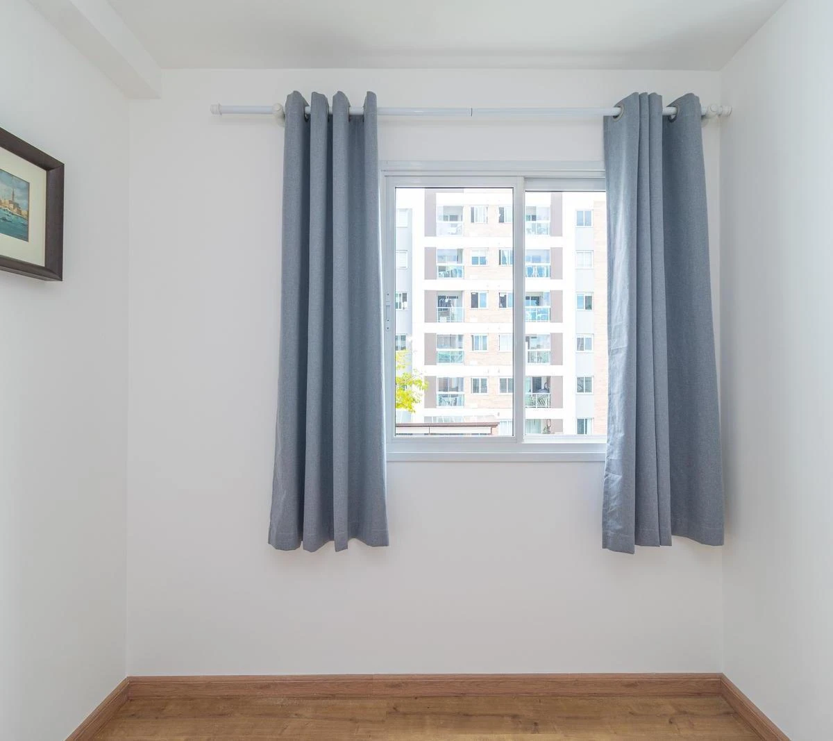 Квартира 71 м² з балконом із грилем та заскленим балконом — photo 23