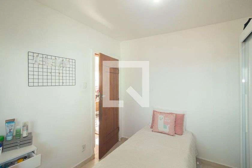 Casa mobiliada com 2 quartos, 1 banheiro e 80 m² — photo 24