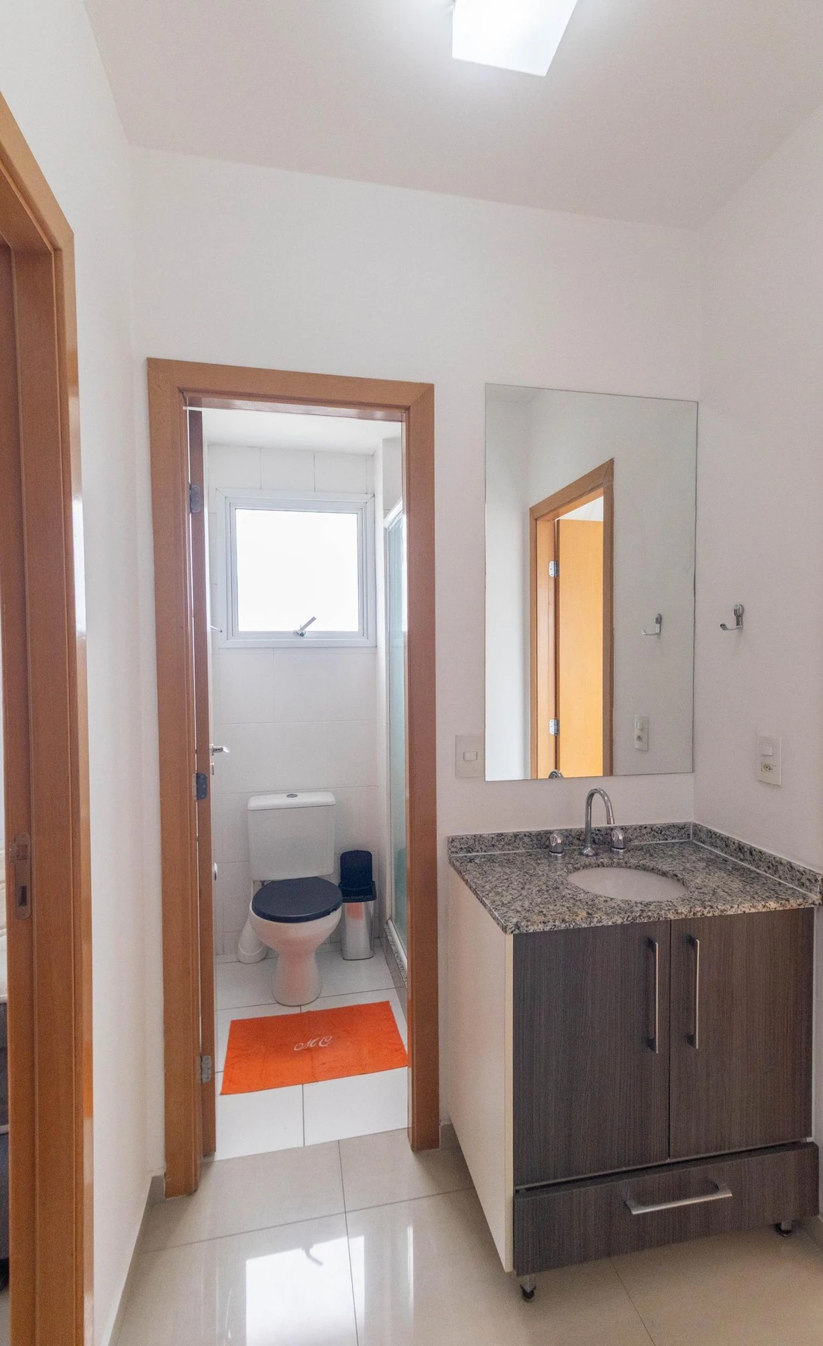 2-bedroom apartment in a building with an indoor pool — photo 32