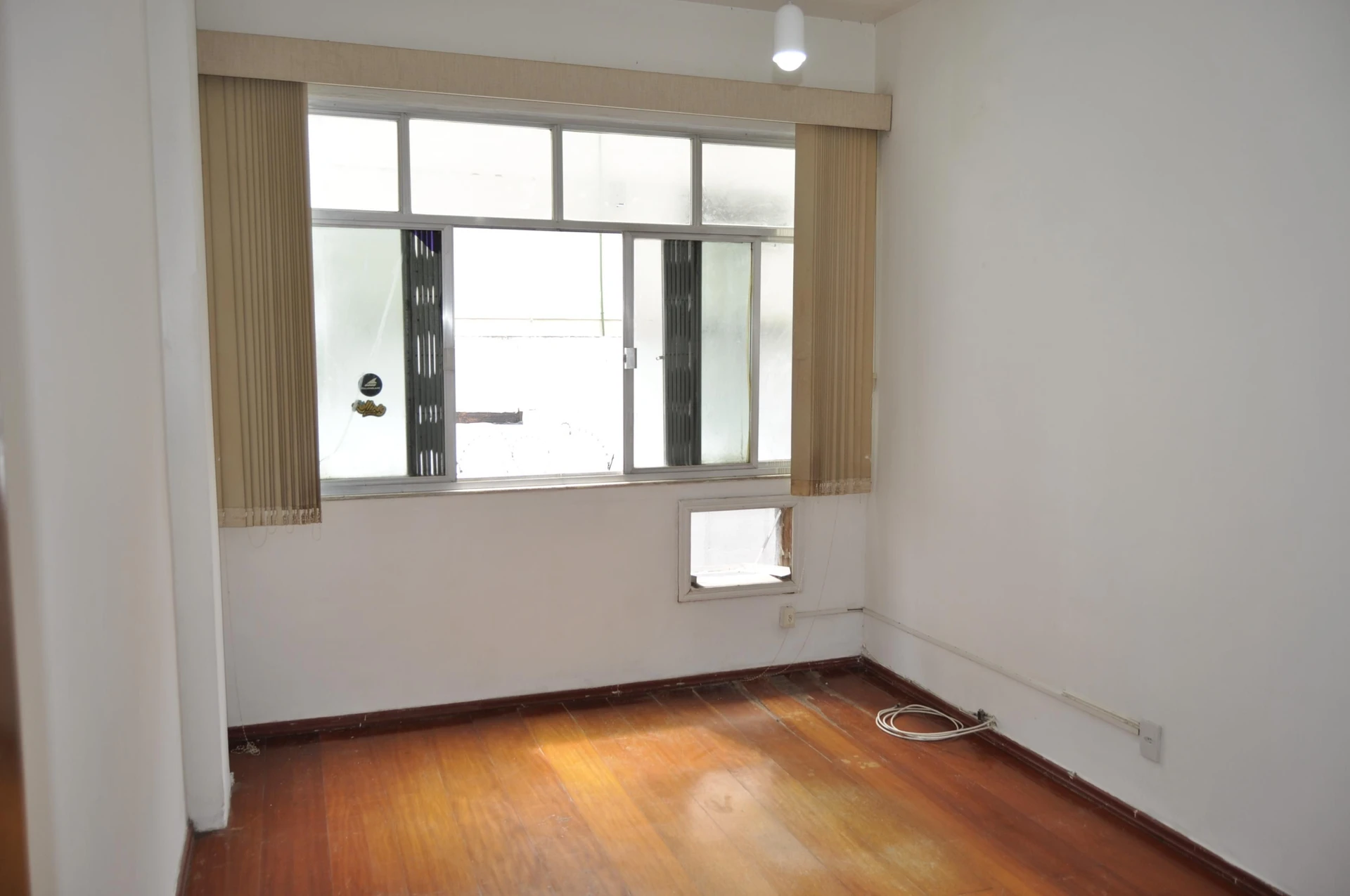 2-bedroom apartment with a private garden — photo 21