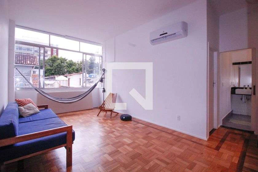 Rental apartment with 2 bedrooms and a balcony — photo 3