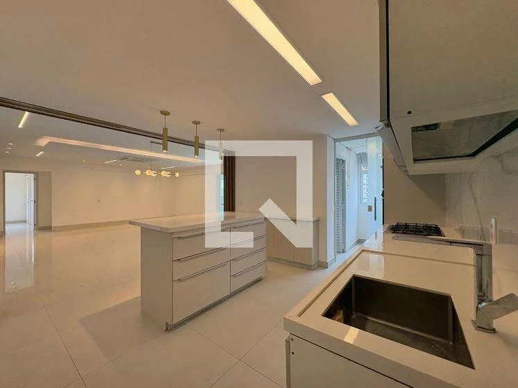 Departamento de 3 dormitorios con balcón cerrado con vidrio — photo 18