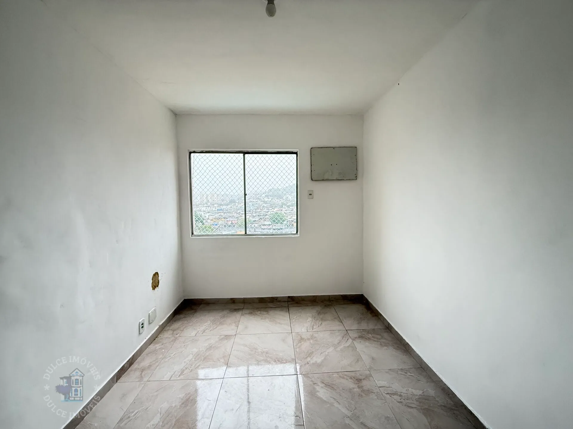 2-bedroom apartment in a building with a pool — photo 15