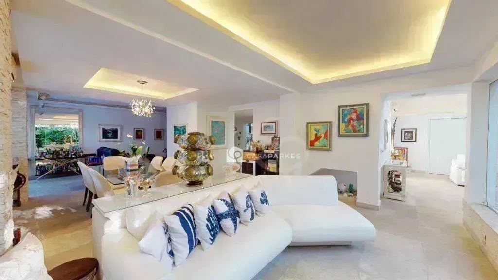 House with 5 bedrooms and 5 bathrooms, 500 m² — photo 39