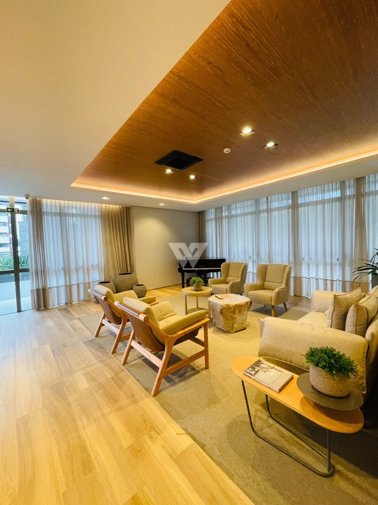 Furnished 1-bedroom apartment with an open-plan kitchen — photo 34