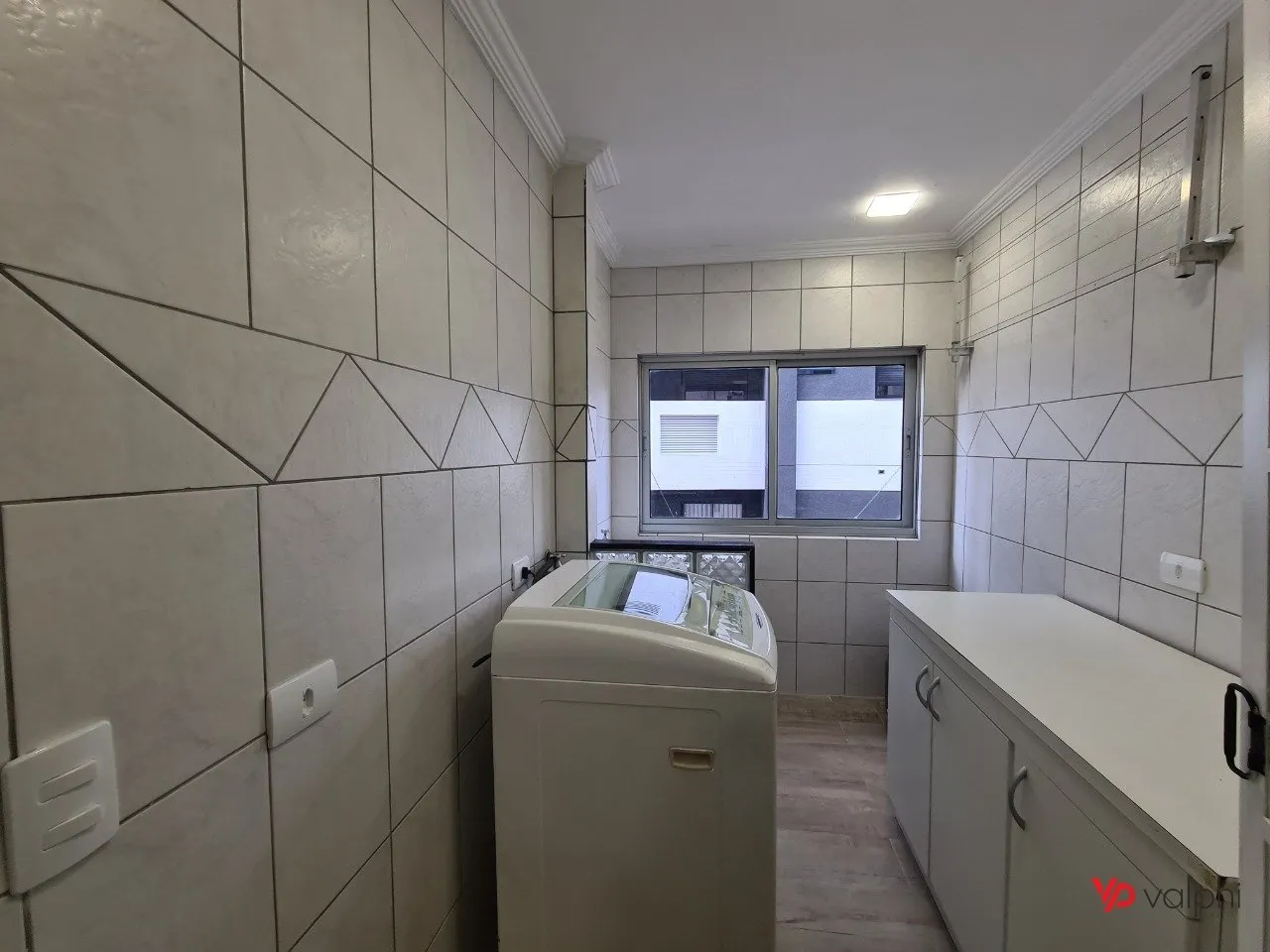 Unfurnished 3-bedroom apartment with 114 m² — photo 21