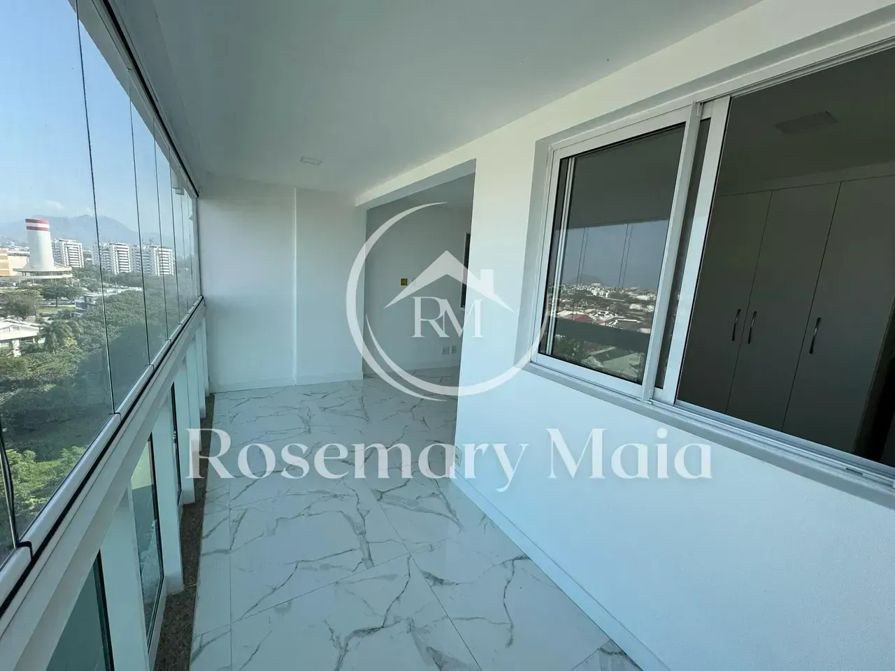 Duplex penthouse with 4 bedrooms and city view — photo 7