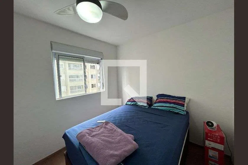 2-bedroom apartment in a building with a pool — photo 7