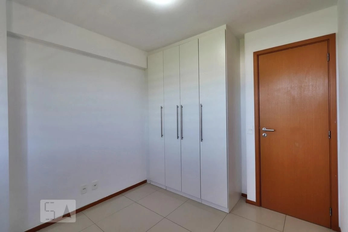 Balcony with a grill in a 3-bedroom apartment, 80 m² — photo 17