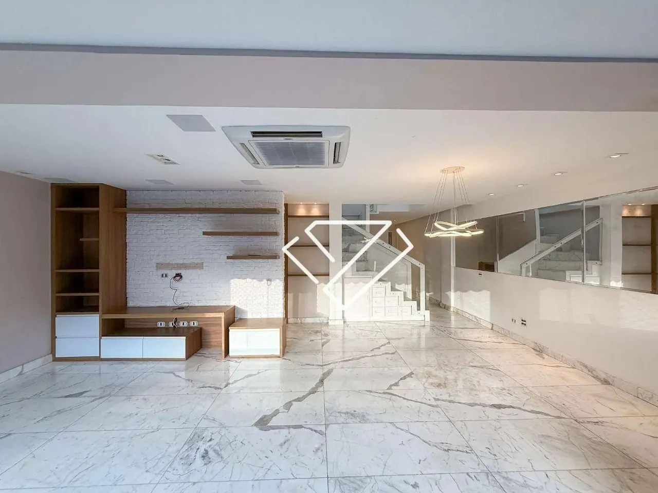 Apartamento com 4 quartos, 3 banheiros e varanda fechada — photo 18