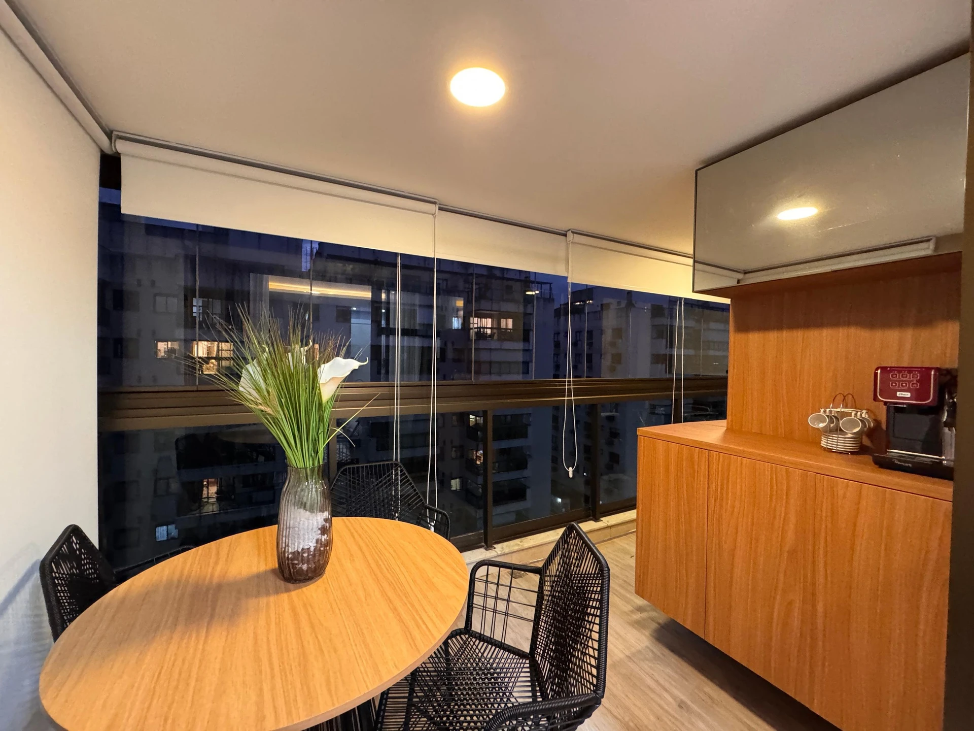 2 quartos e varanda envidraçada: apartamento de 65 m² — photo 4