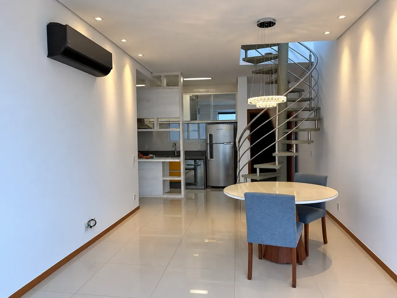 98 m² apartment with a washing machine and a dishwasher — photo 21