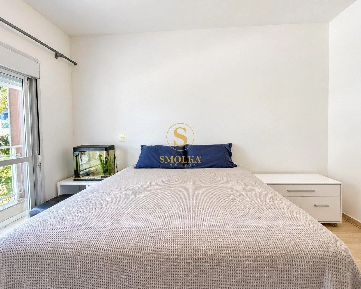 3-bedroom house with a walk-in closet in Florianópolis — photo 19