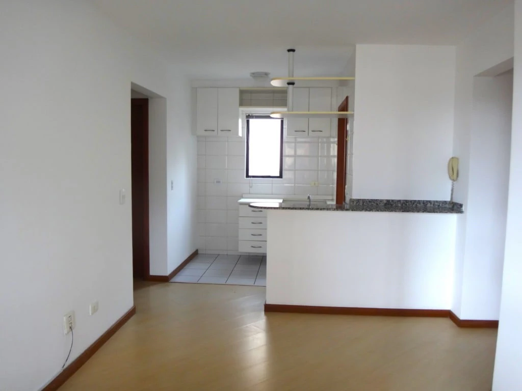One-bedroom, 58 m² apartment in Curitiba — photo 2