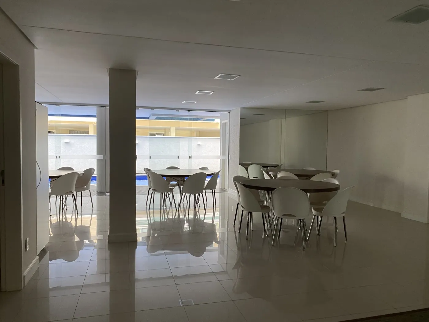 Apartamento en planta baja con 4 dormitorios y 3 suites — photo 29