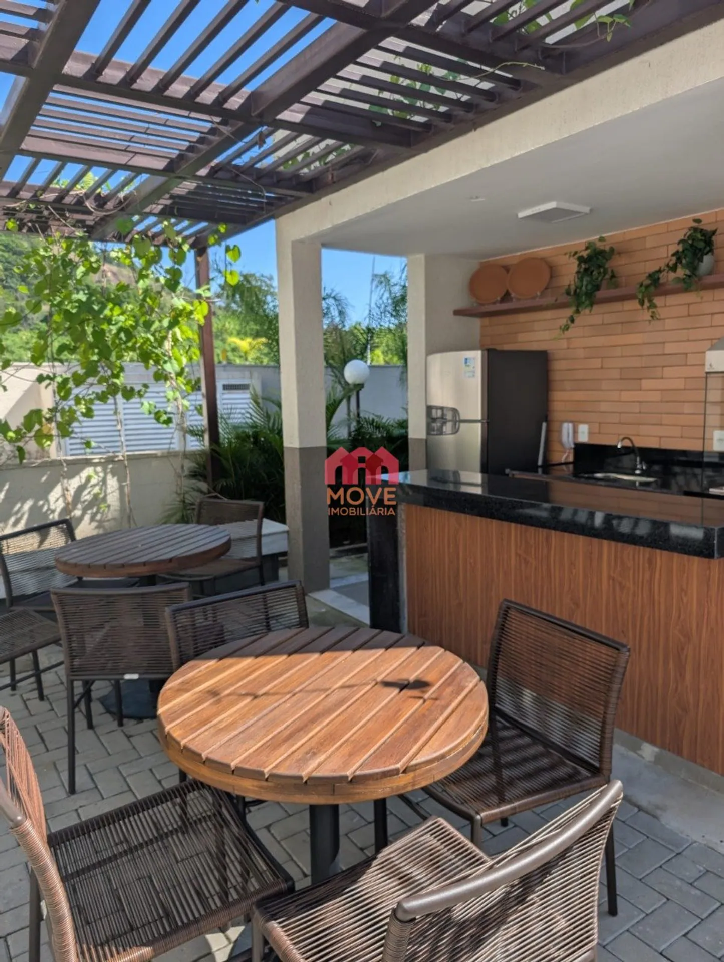 Garden apartment with 2 bedrooms and 2 bathrooms — photo 16