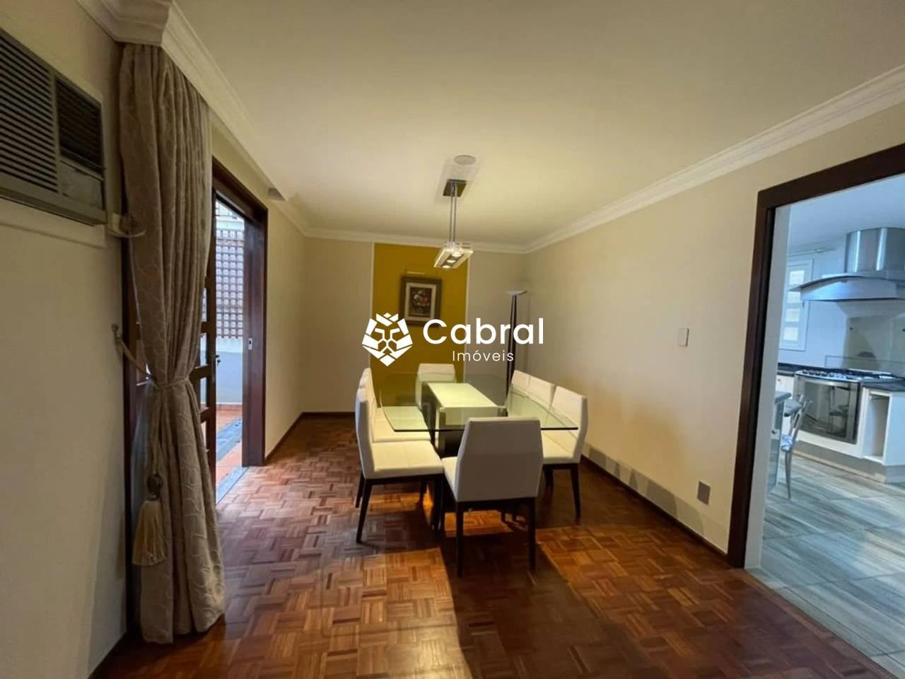 Casa com 3 dormitórios, suíte e jardim privado — photo 7
