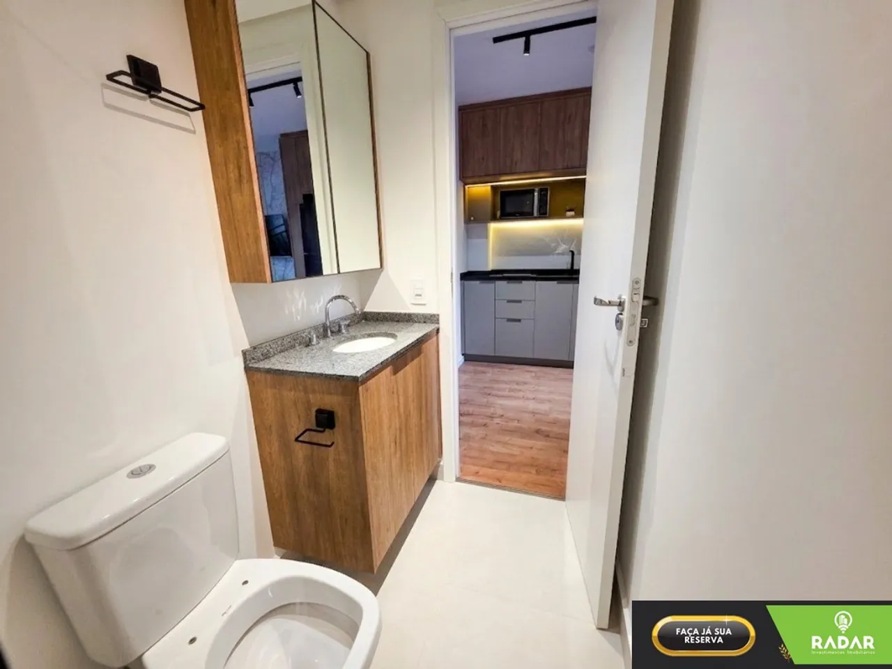 Apartamento de 42 m² com piso de madeira e 1 dormitório — photo 15