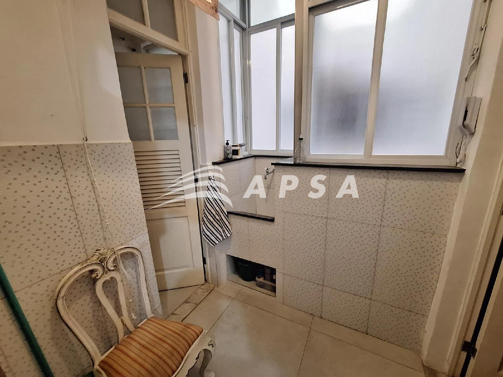 Furnished 2-bedroom apartment with 80 m² — photo 20