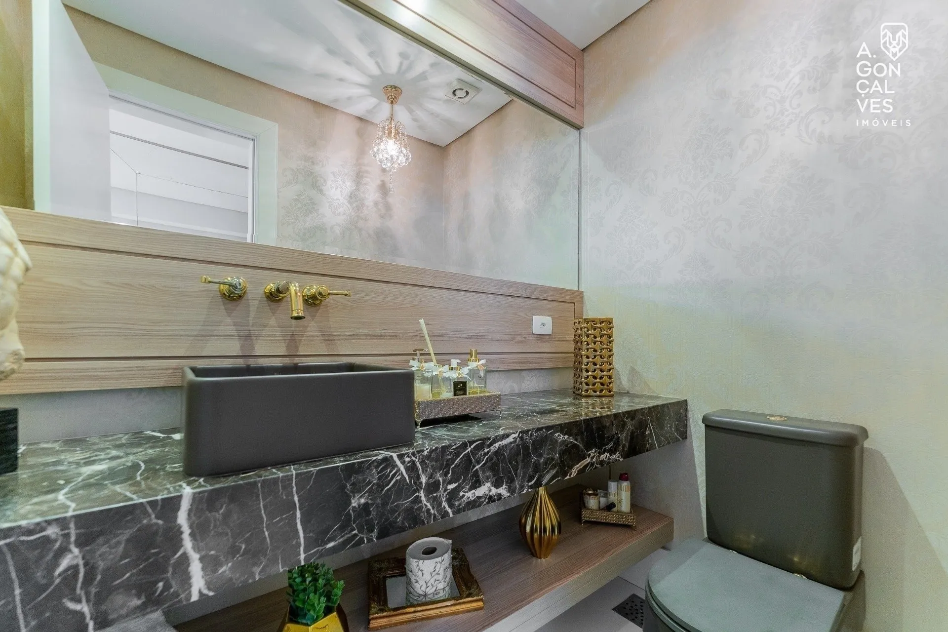 Квартира с 3 спальнями, 5 санузлами и 3 местами — photo 30