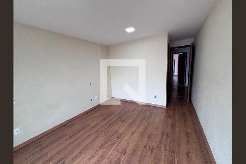 House with 4 en-suite bedrooms, 329 m² and 3 parking — photo 39