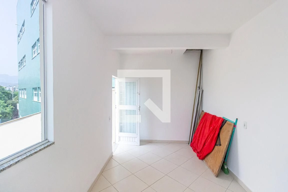 420 m² house with a jacuzzi and a private pool — photo 32