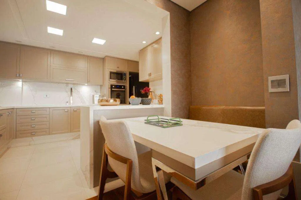Home office in a 4-bedroom apartment, 181 m² — photo 15