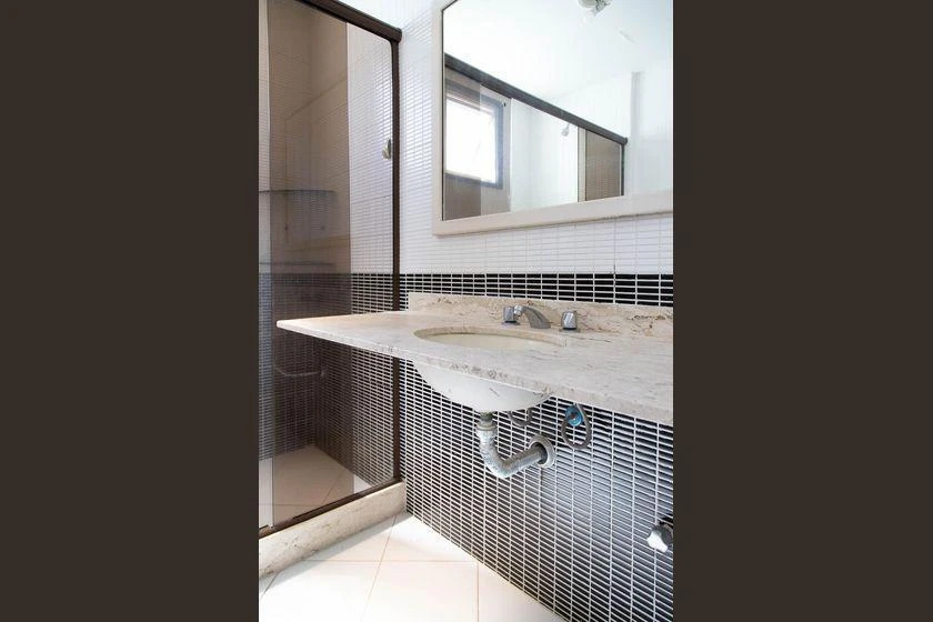 183 m² unfurnished apartment with 3 bedrooms and 2 parking spots — photo 43