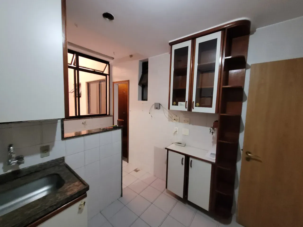 Apartamento de 2 quartos, varanda com janelas do chão ao teto — photo 5