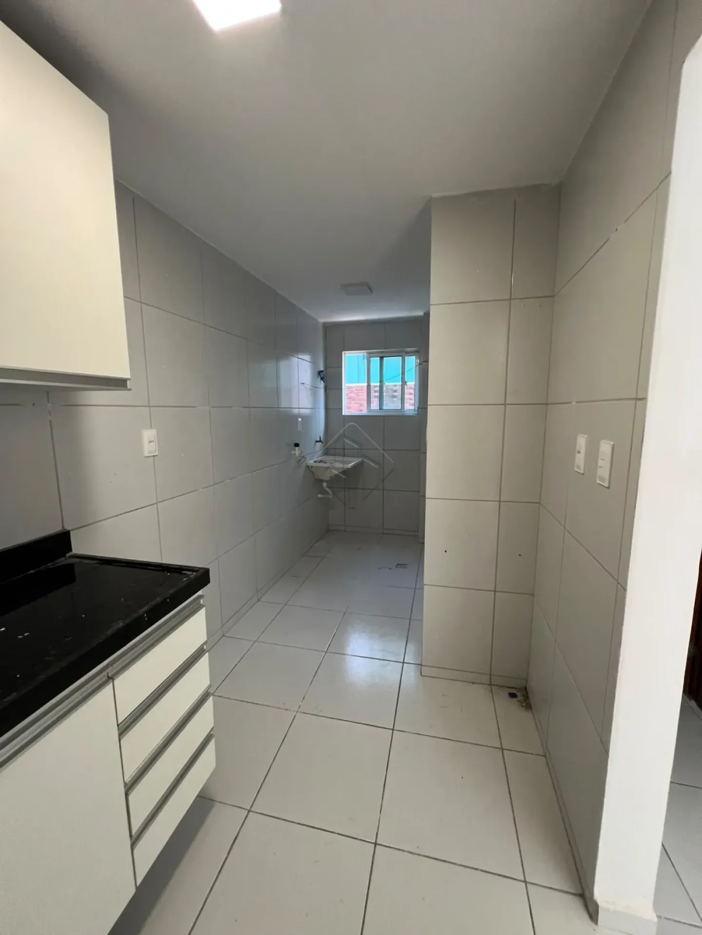 1-bedroom apartment with a closed kitchen and 2 parking — photo 5