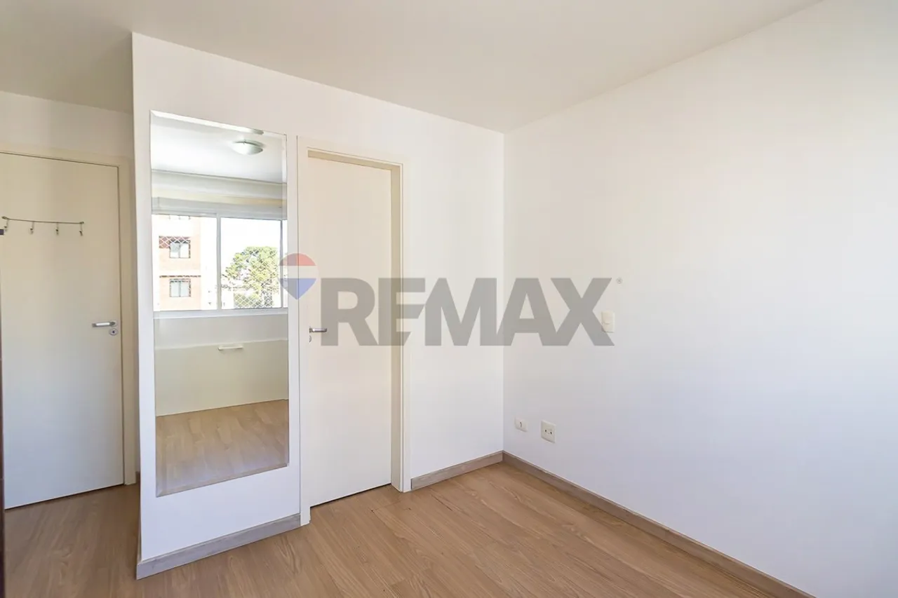Furnished apartment, 63 m², with wood or laminate floors — photo 13
