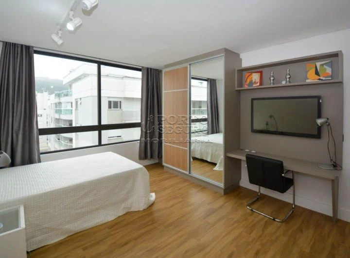 Furnished 62 m² apartment with 1 bedroom and 2 parking