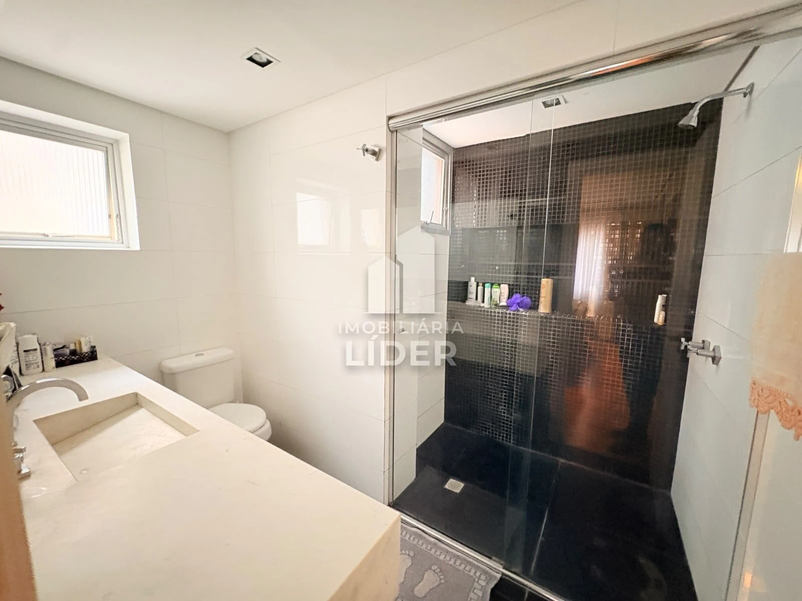 Apartamento amueblado de 3 dormitorios con ascensor — photo 16