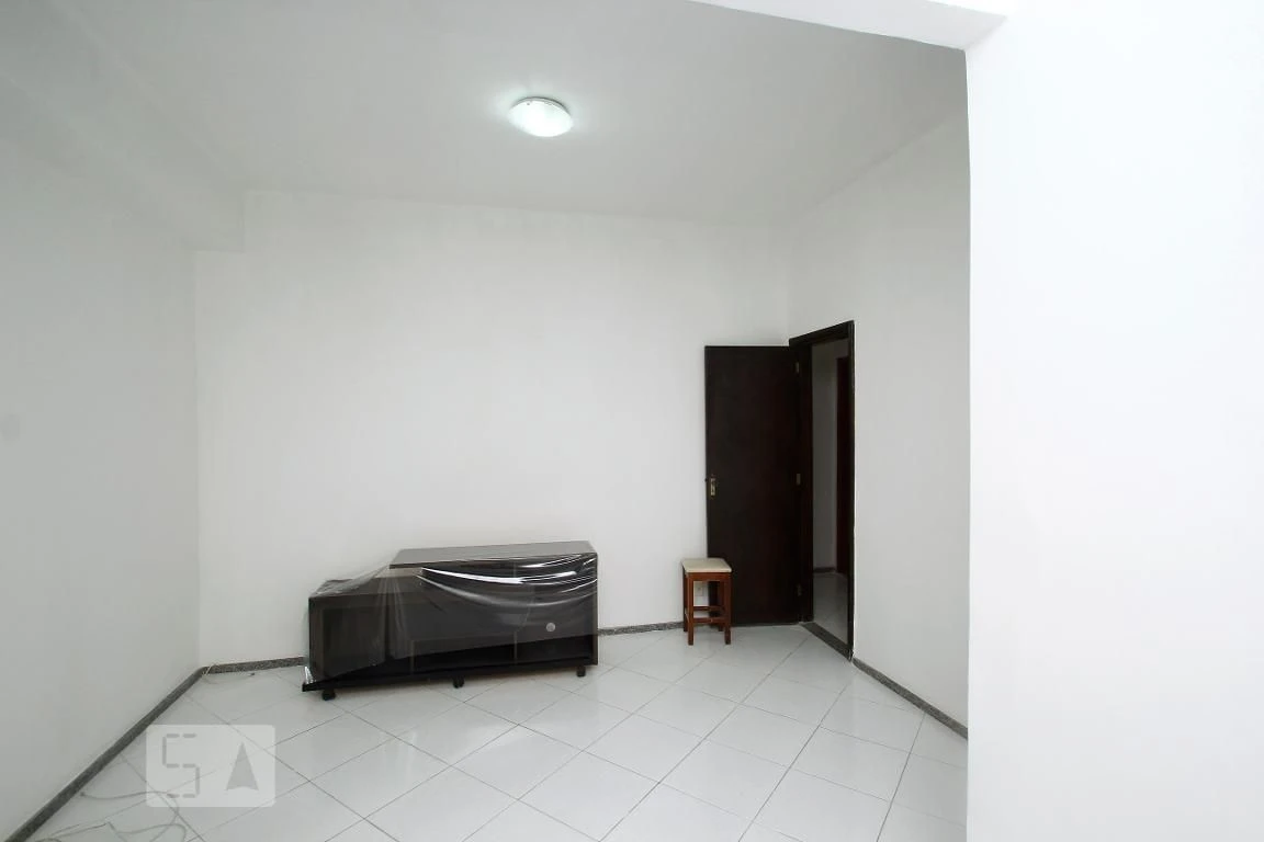 Washing machine in a 2-bedroom apartment, 74 m² — photo 38