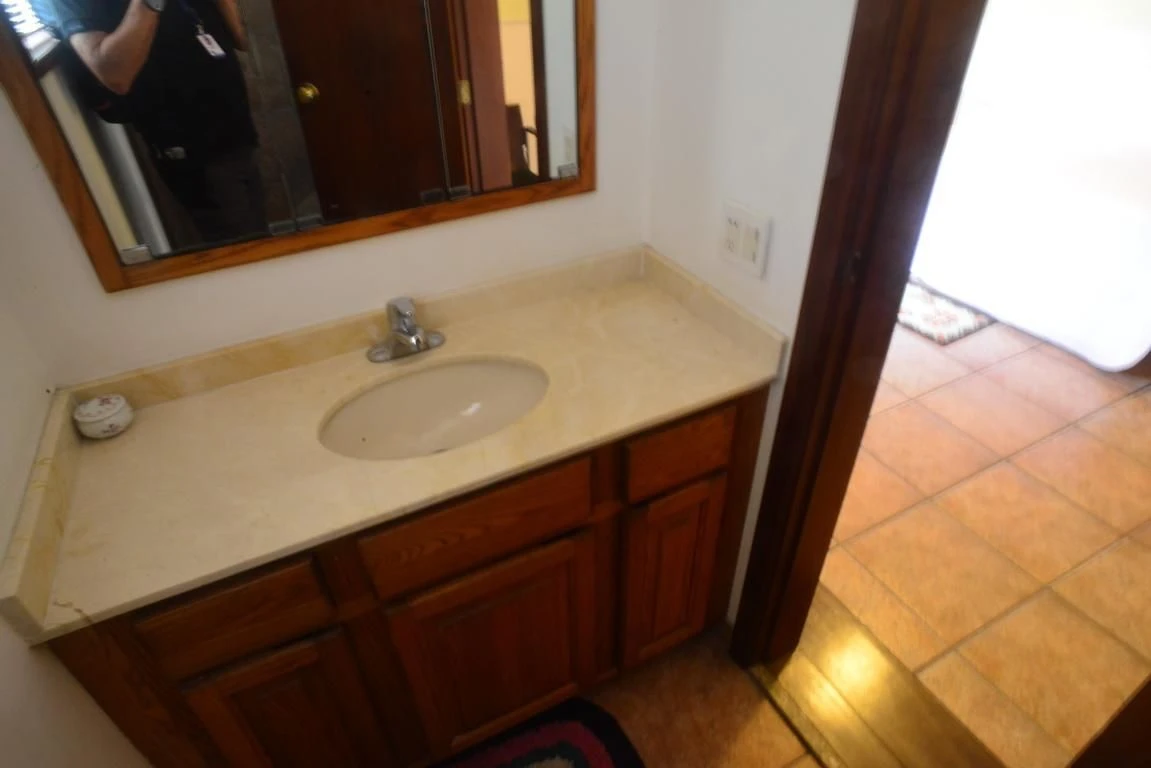 Casa mobiliada com 6 quartos e 5 suítes, com jardim — photo 3