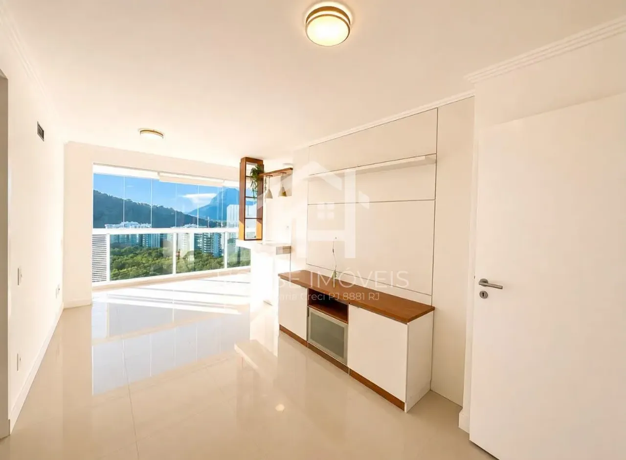 Apartamento com ar-condicionado e varanda envidraçada — photo 6