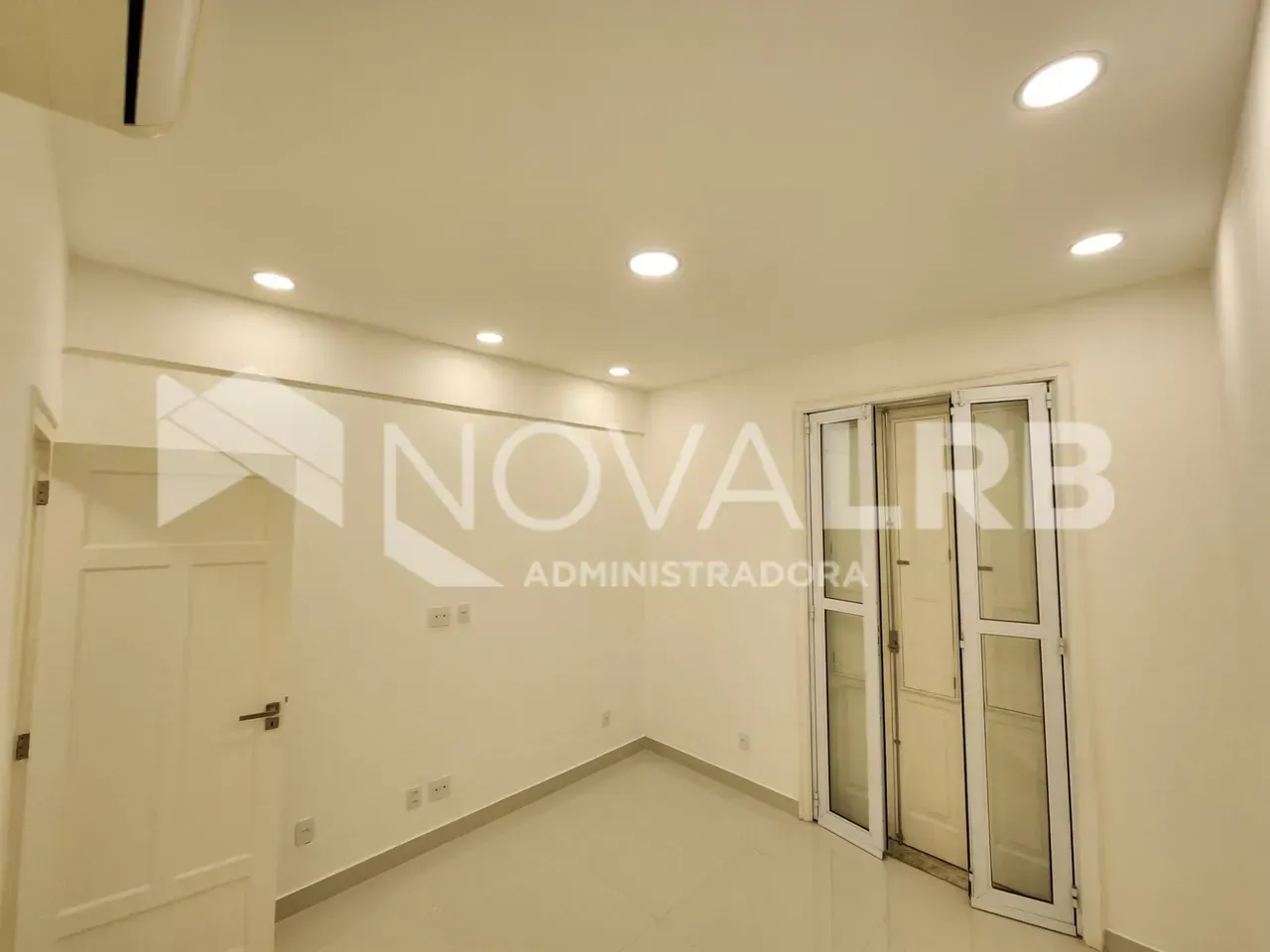 3-bedroom apartment with 90 m² and closed kitchen — photo 12