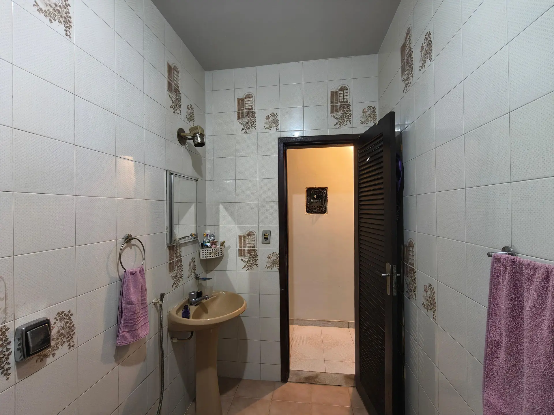 Furnished house with 5 bedrooms and 5 bathrooms — photo 61